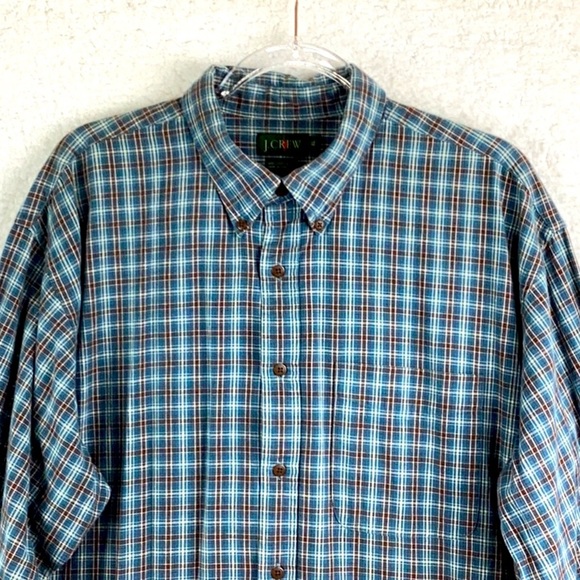 J. Crew Men’s Size X-Large Plaid Buttons Down Shirt. - Picture 2 of 10